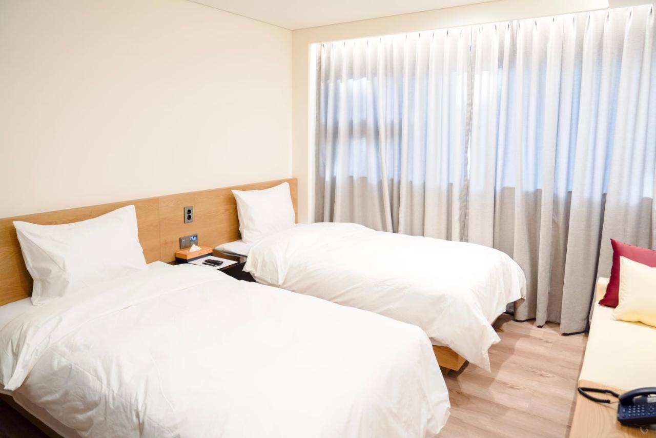 Eden Foret Hotel Chungju Eksteriør bilde